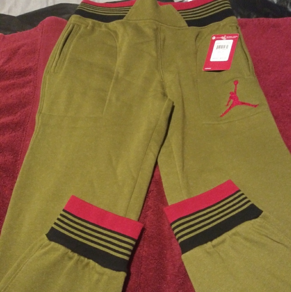 Boys Jordan pants